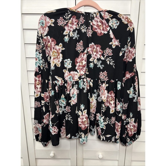 Altar'd State Floral Balloon Sleeve Tie Neck Tiered Babydoll Top Size Medium - Picture 9 of 9